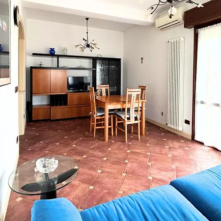 Cn027 - Cesenatico, Ampio Trilocale In Centro * Cesenatico