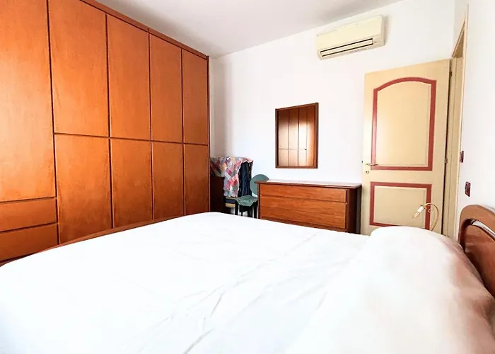 Cn027 - Cesenatico, Ampio Trilocale In Centro